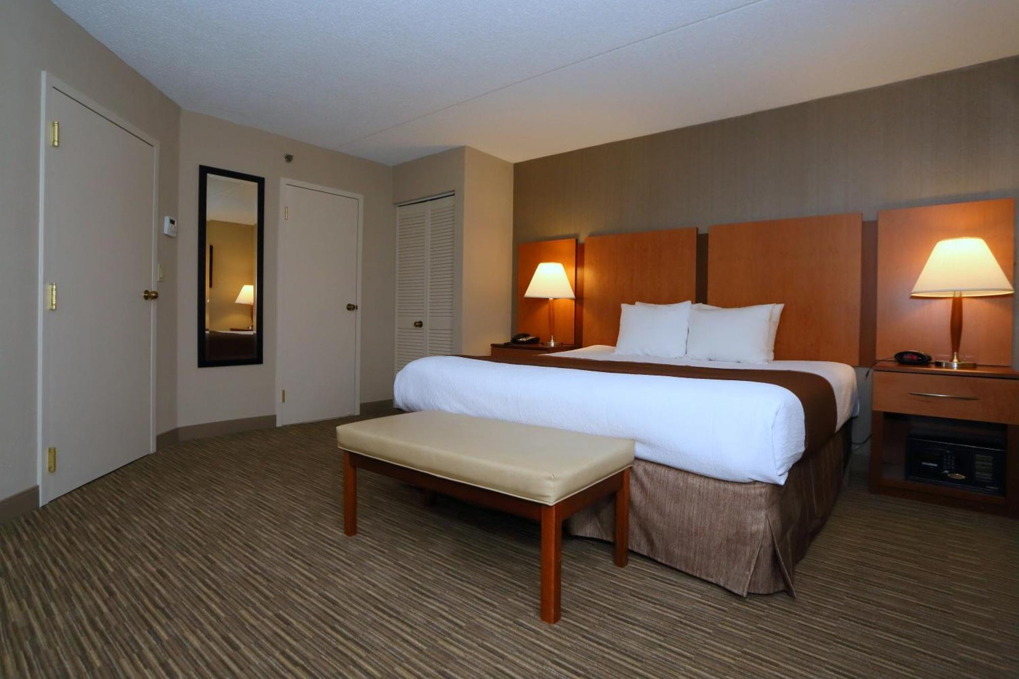 Best Western La Plata Inn Exterior photo