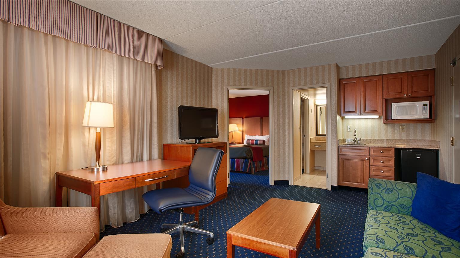 Best Western La Plata Inn Exterior photo